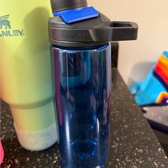 3 cups - Picture 2 of 9